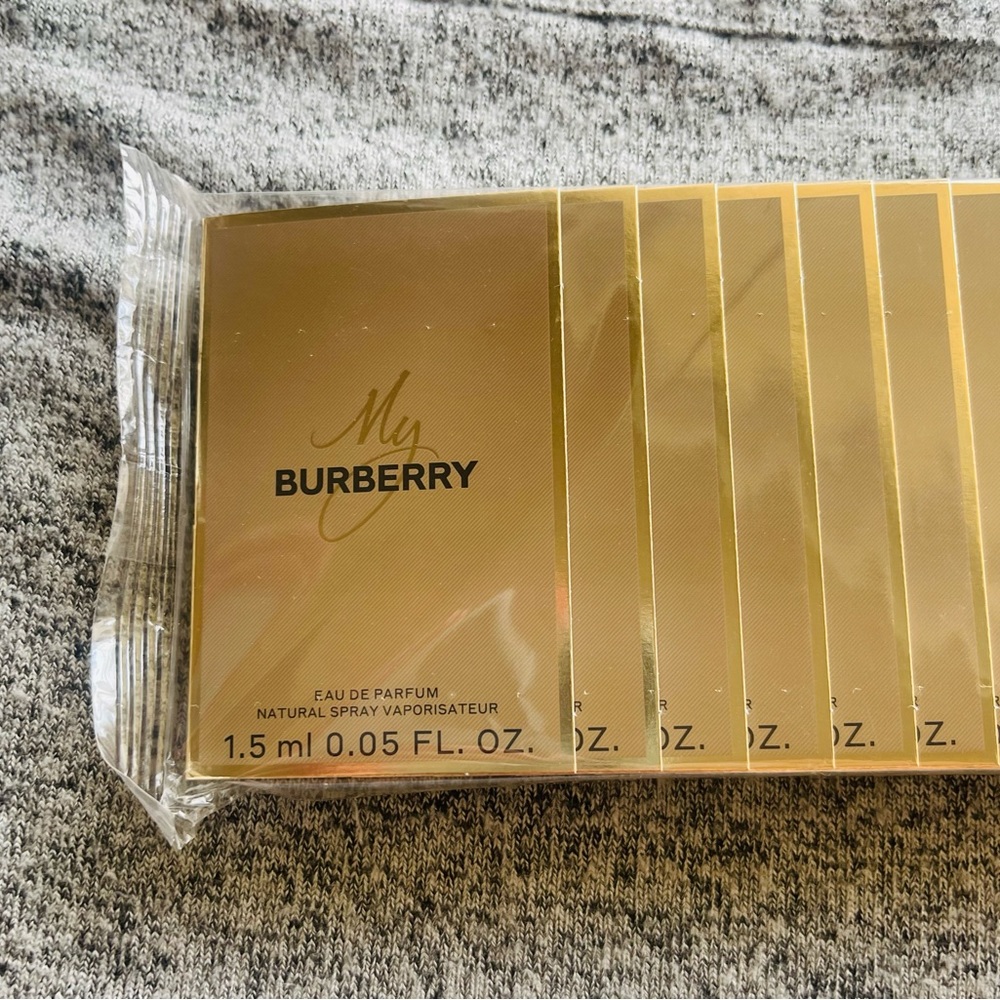 Burberry Eau De Parfum My Burberry Sample Size Traveling Set
